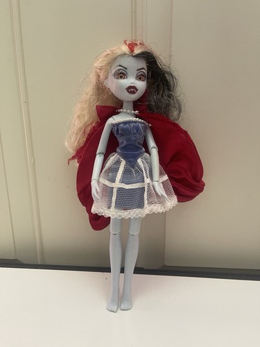 Bratz bratzillaz vampelina - bratz,