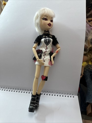 Bambola bratz bratzillaz jade - bratzillaz,