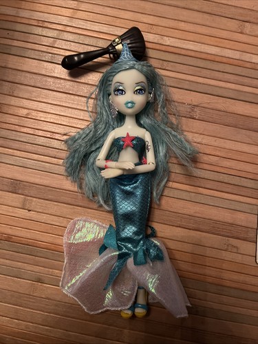 Bratzillaz midnight beach - bratzillaz,