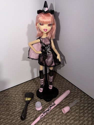 Bratzillaz jade adore magic - bratzillaz, j'adore