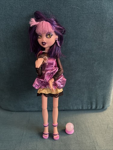 Bratzillaz magic night - bratzillaz, out